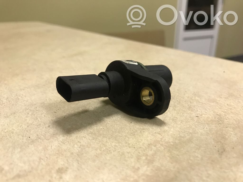BMW 1 E81 E87 Camshaft position sensor 