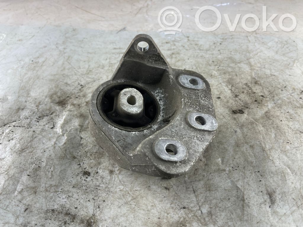 Rear differential mounting bracket   4E0599133C,4E0599133