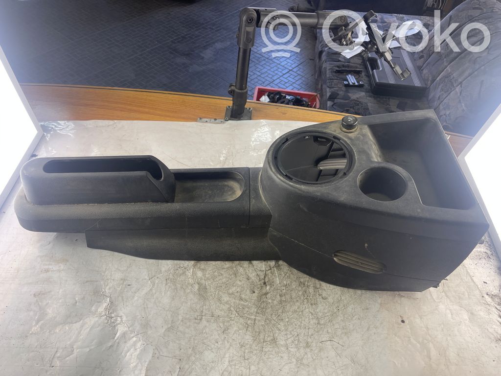 Ford Fiesta Centrālā konsole 