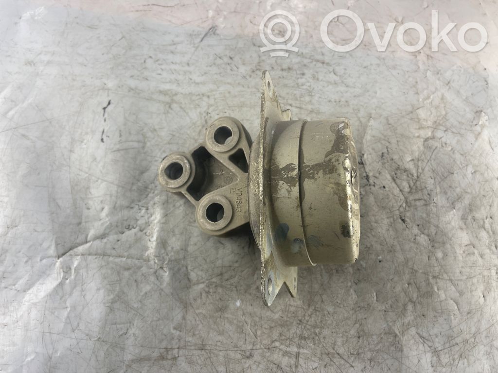 Opel Vectra C Engine mount bracket 