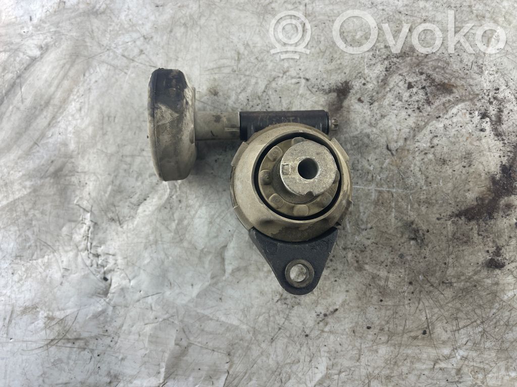 Opel Astra H Soporte de montaje del motor 