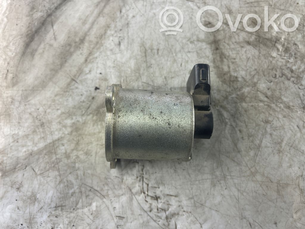 Opel Astra H Zawór EGR 