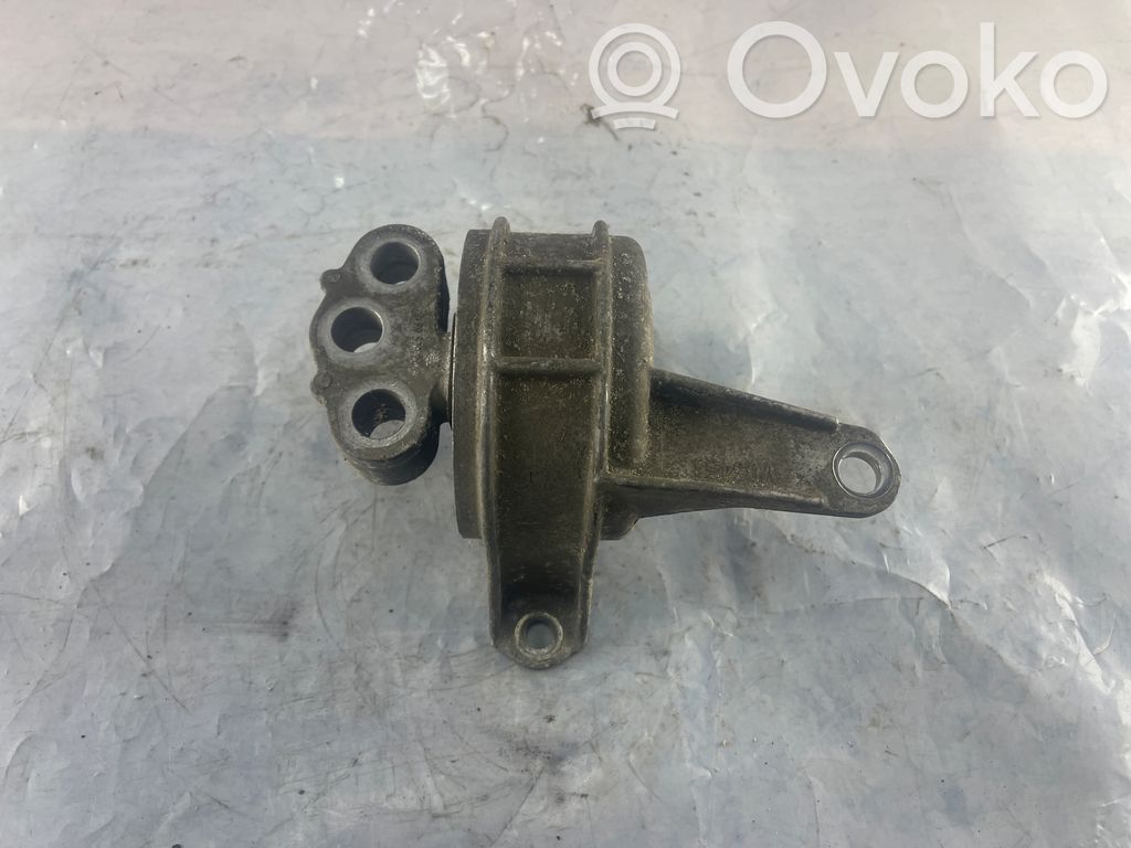Opel Zafira B Engine mount bracket 