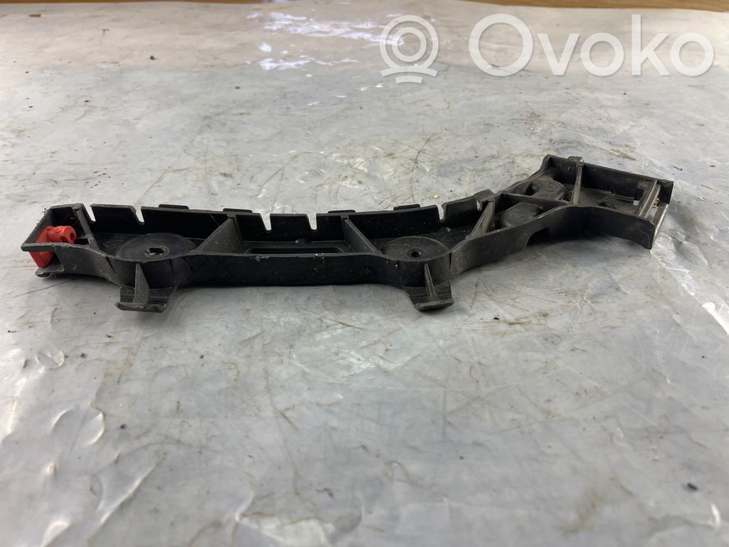 Opel Zafira B Uchwyt / Mocowanie zderzaka tylnego 