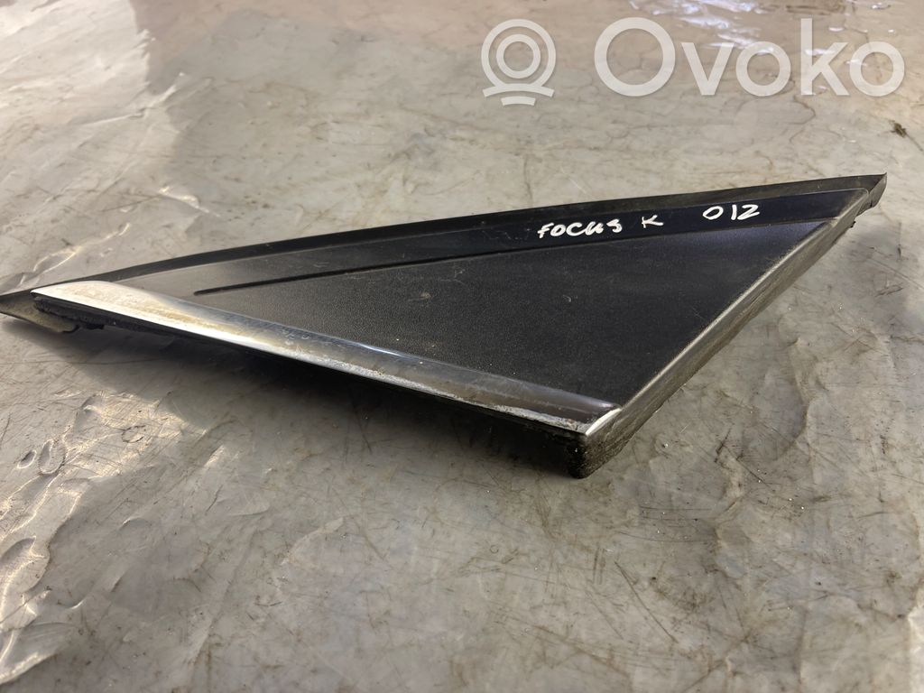 Ford Focus Veidrodėlio plastikinė apdaila 