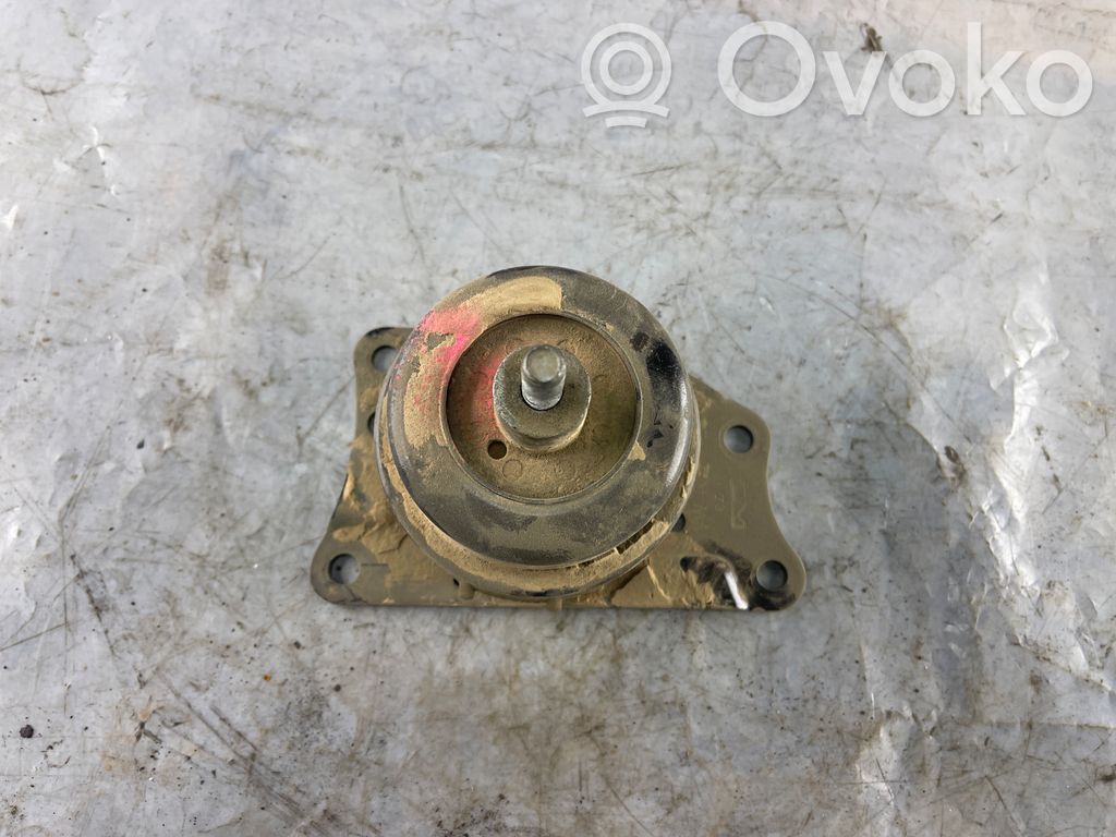 Volkswagen Polo Engine mount bracket 