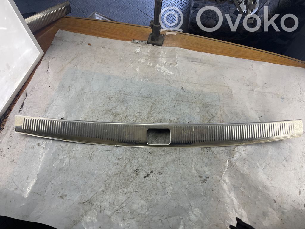 Audi A6 S6 C5 4B Protector del borde del maletero/compartimento de carga 