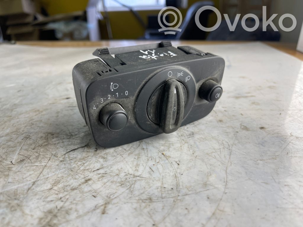 Ford Fiesta Light switch 