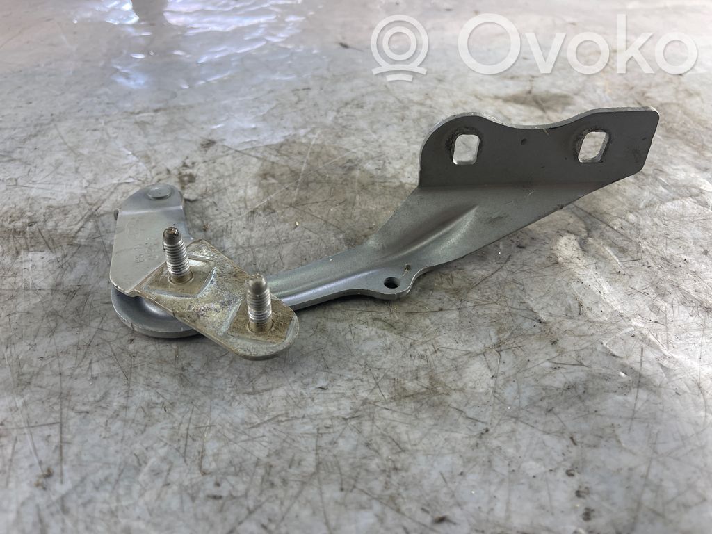 Ford Focus Engine bonnet/hood hinges 
