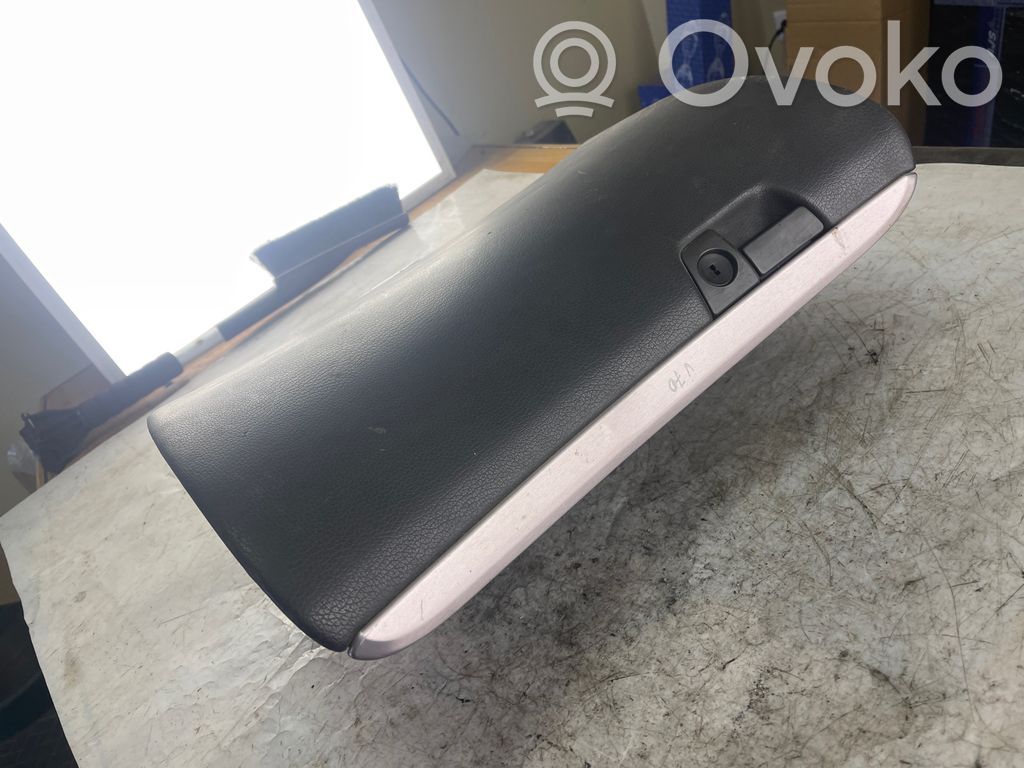 Volvo V70 Glove box set 