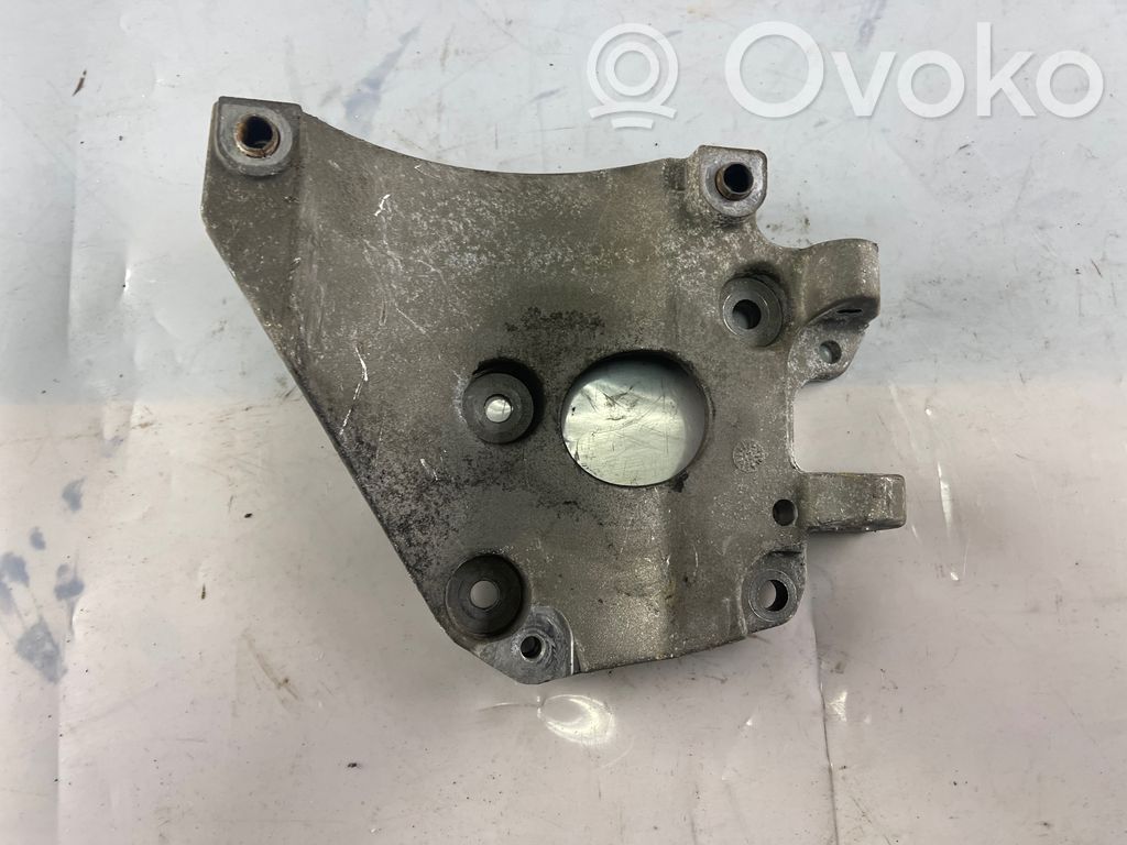 Volvo V40 A/C compressor mount bracket 