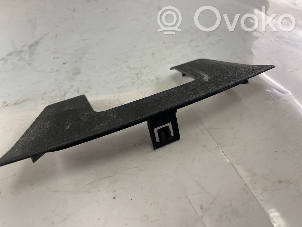 Volvo V40 Osłona rygla zamka klapy tylnej 