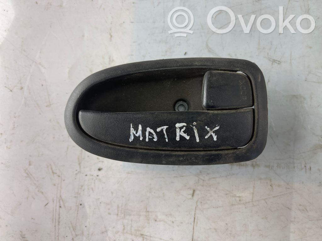 Manecilla interna puerta trasera   8262017010