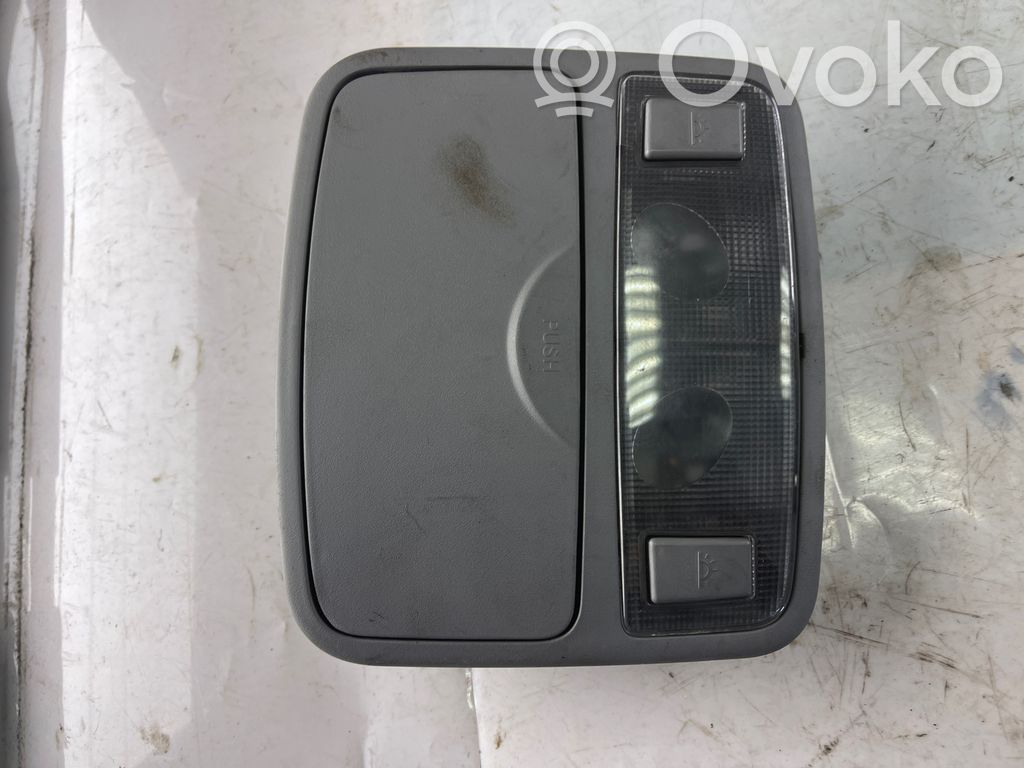 Hyundai Matrix Luz del asiento delantero 