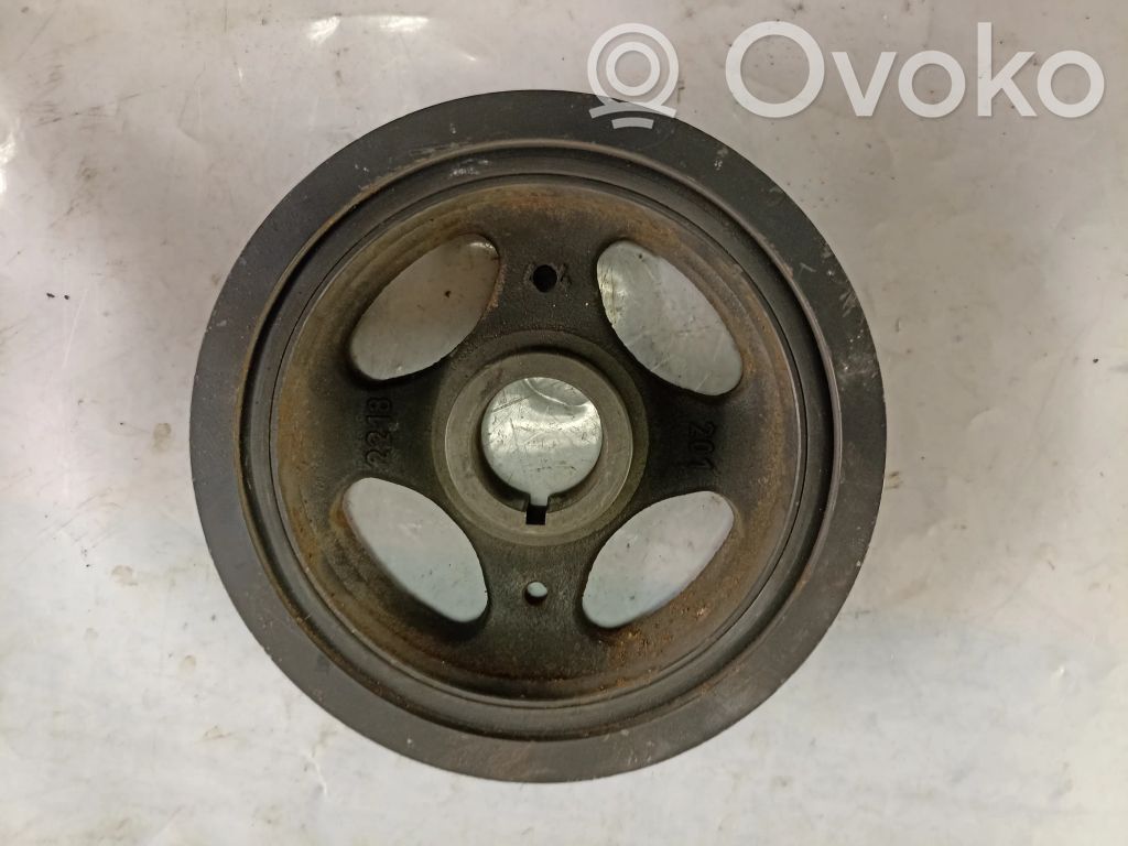 Toyota Corolla Verso AR10 Kampiakselin vauhtipyörä 