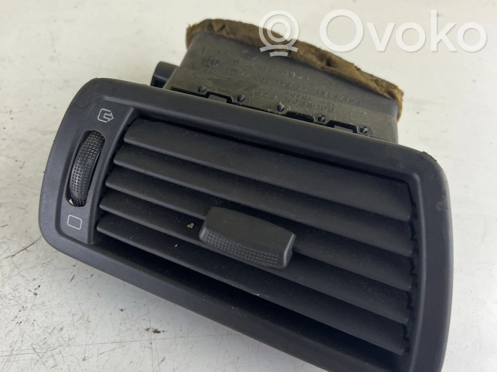 Peugeot 807 Moldura protectora de la rejilla de ventilación lateral del panel 