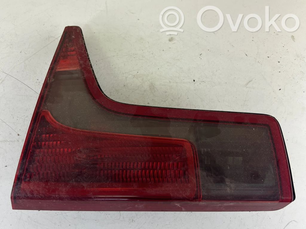 Citroen C5 Aizmugurējais lukturis pārsegā 