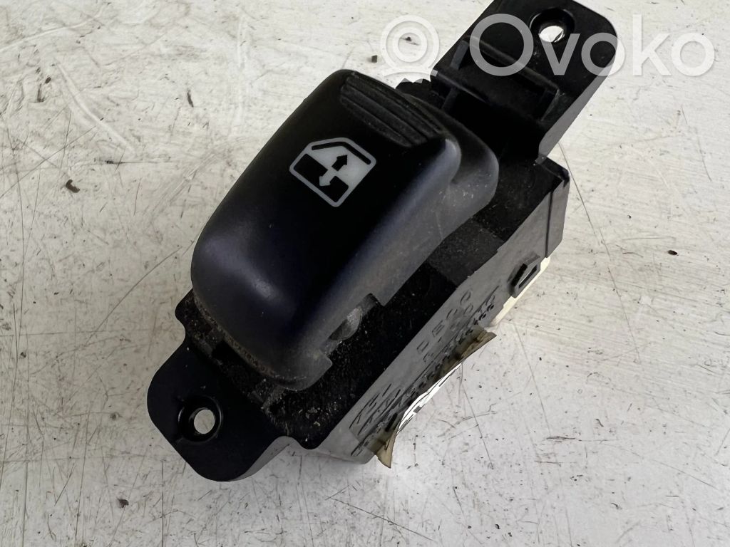 Hyundai Santa Fe Electric window control switch 