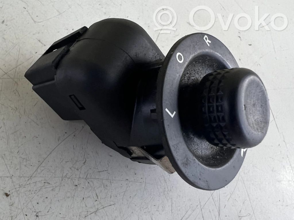 Jeep Patriot Wing mirror switch 