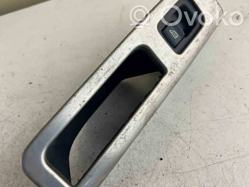 Volvo V50 Electric window control switch 