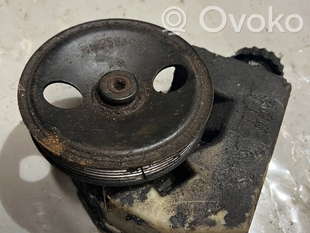 Jeep Cherokee KJ Servopumpe 