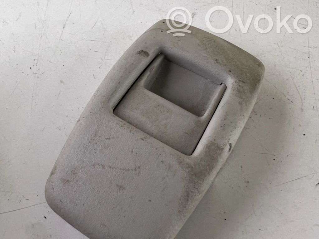 Peugeot 207 Seat belt trim 