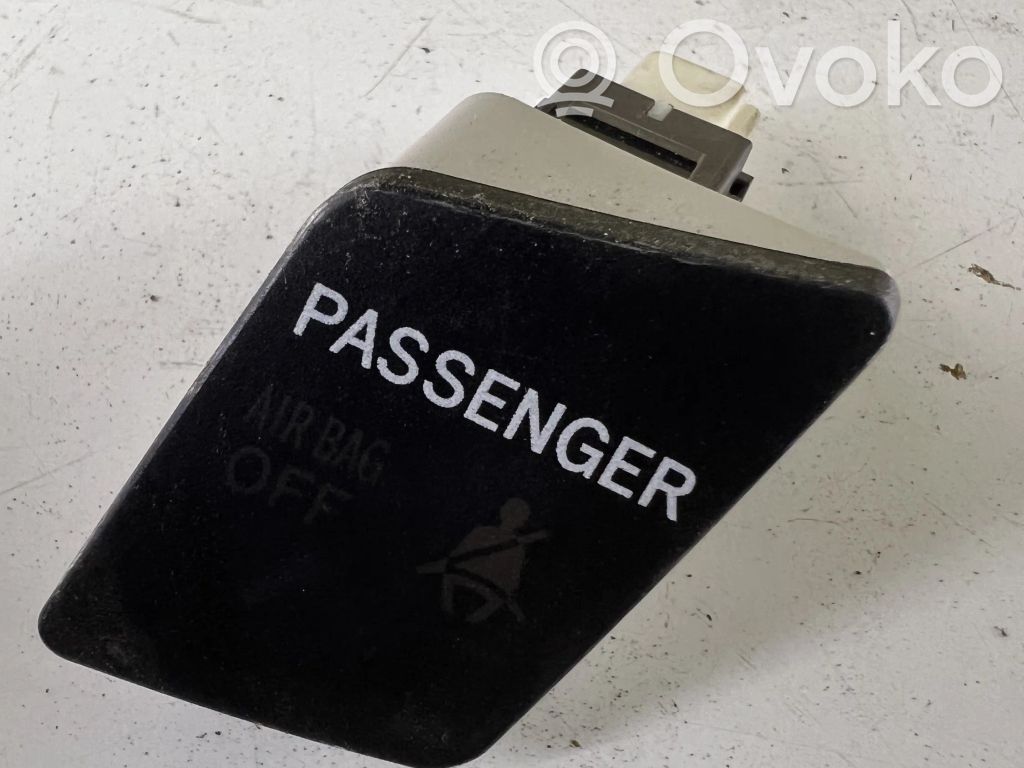 Toyota Yaris Interruptor de encendido/apagado del airbag de pasajero 