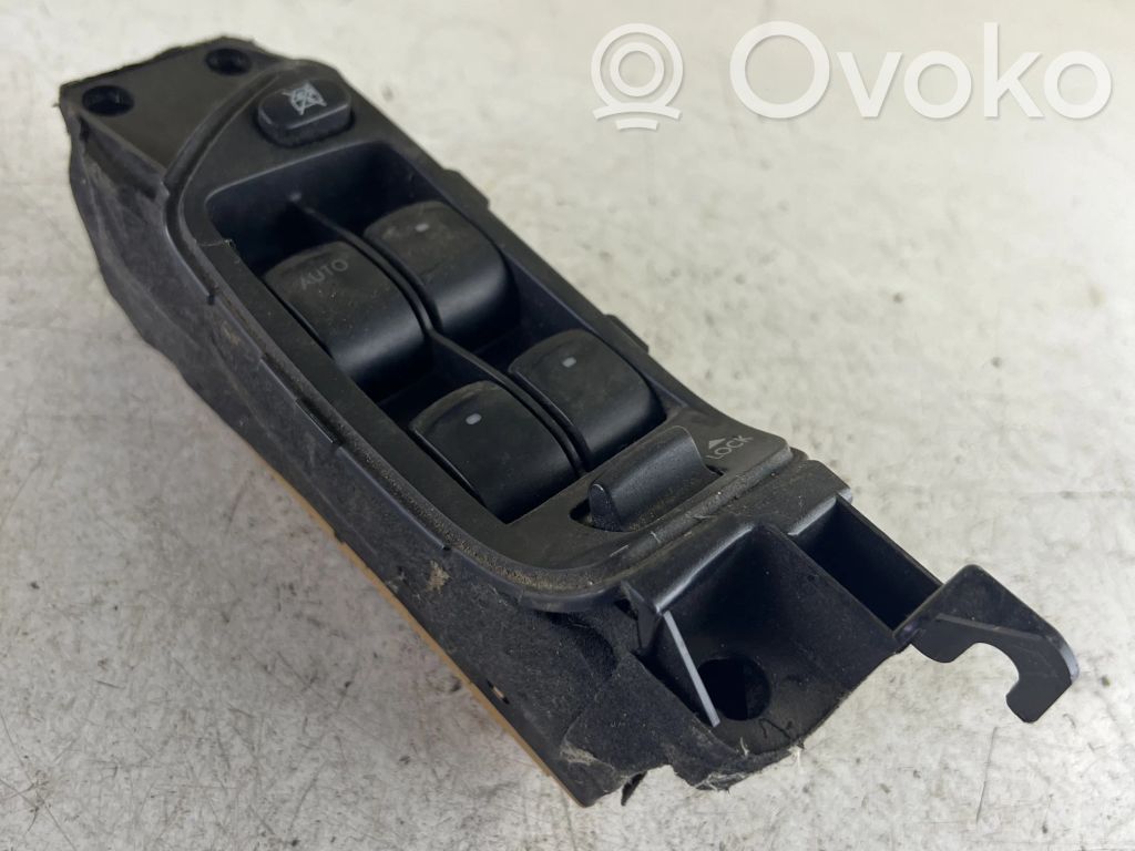 Subaru Outback Electric window control switch 