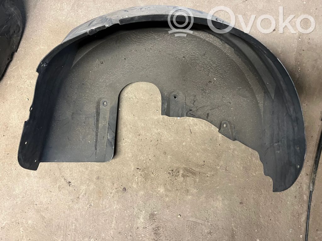 Volvo S60 Nadkole tylne 