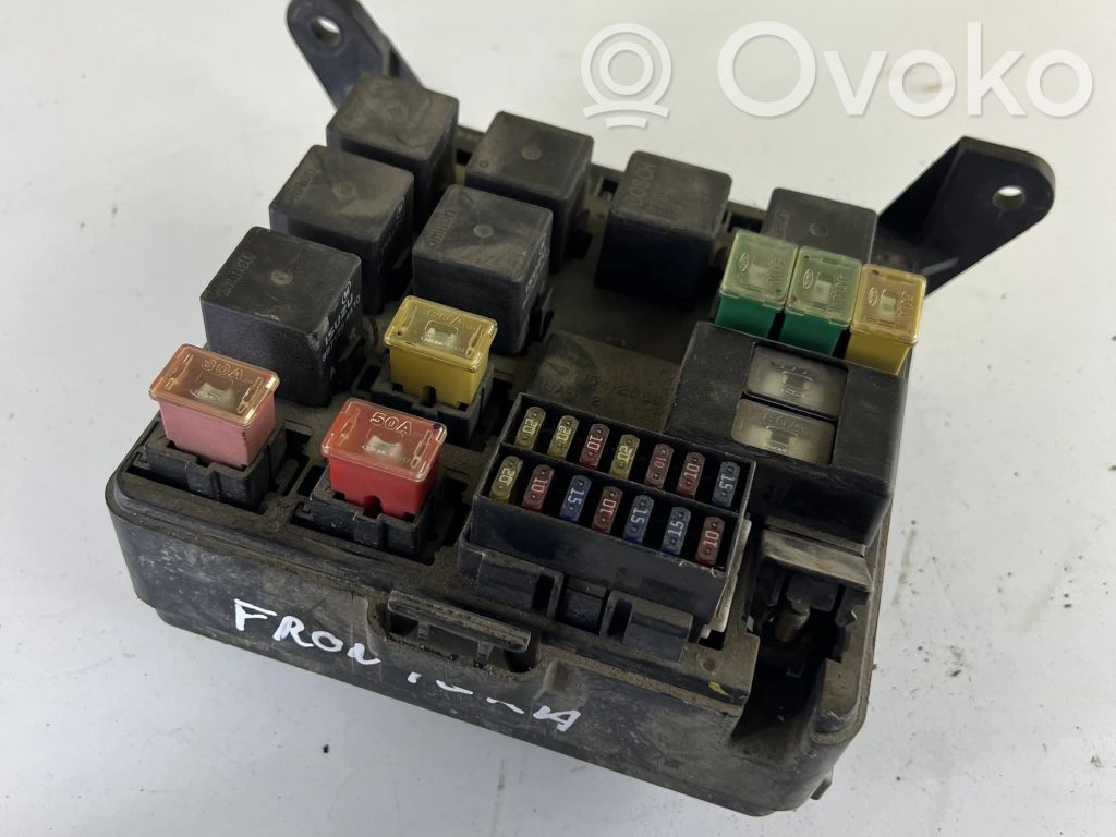 Opel Frontera B Ramka / Moduł bezpieczników 