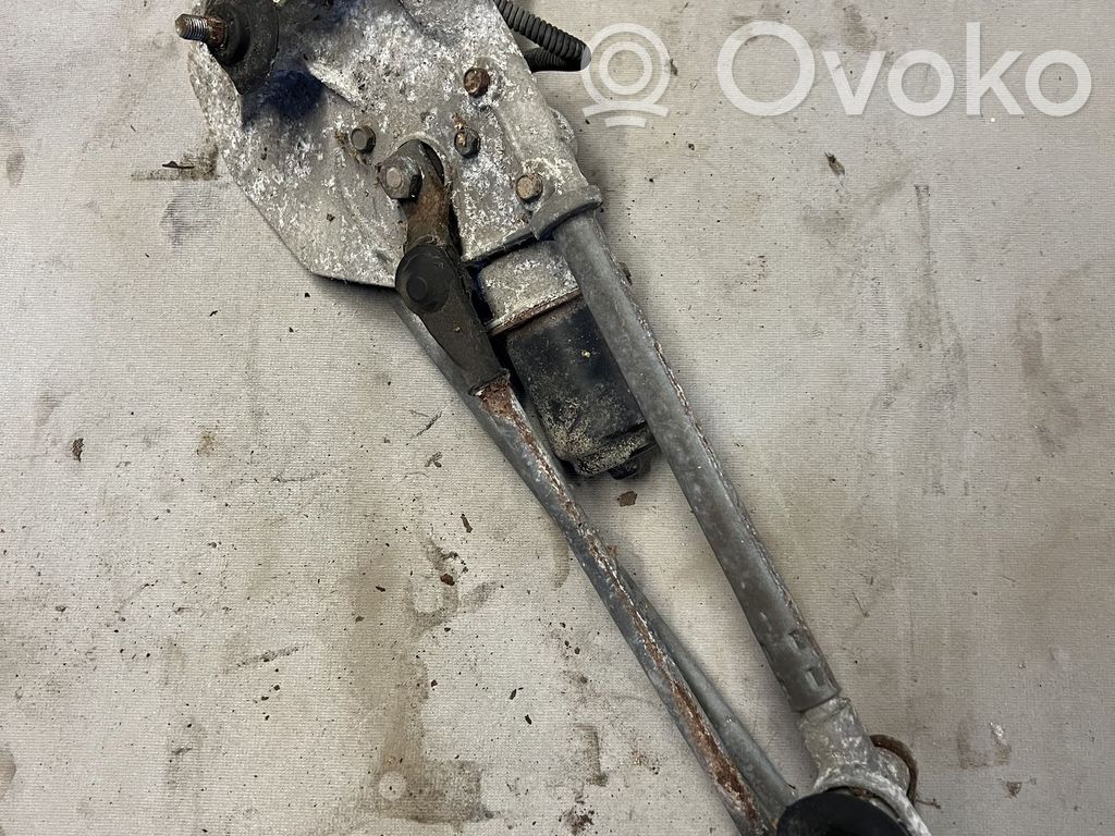Nissan X-Trail T30 Front wiper linkage and motor 