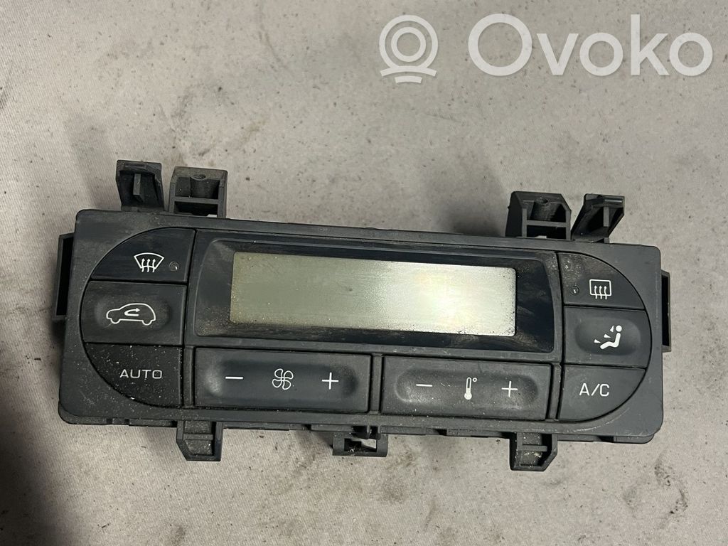 Peugeot 1007 Climate control unit 