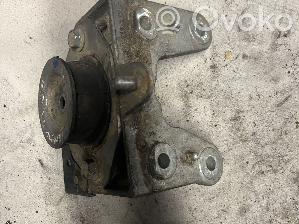 Renault Trafic II (X83) Gearbox mounting bracket 