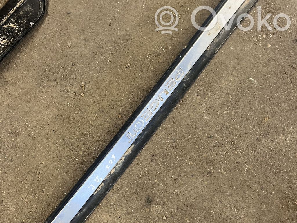 Peugeot 607 Listwa progowa przednia 