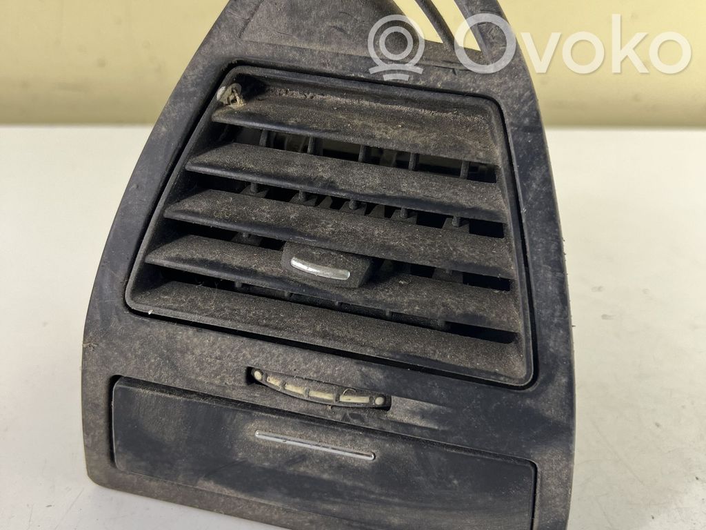 Citroen C4 I Garniture, panneau de grille d'aération latérale 
