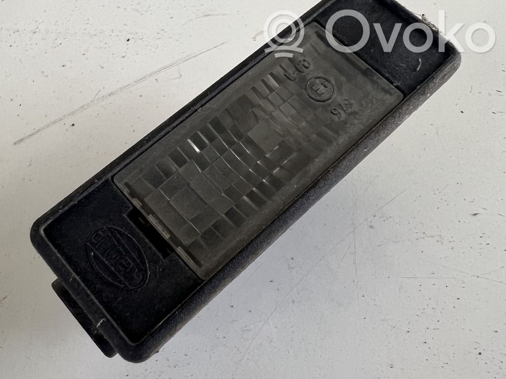 Citroen C4 I Éclairage de plaque d'immatriculation 