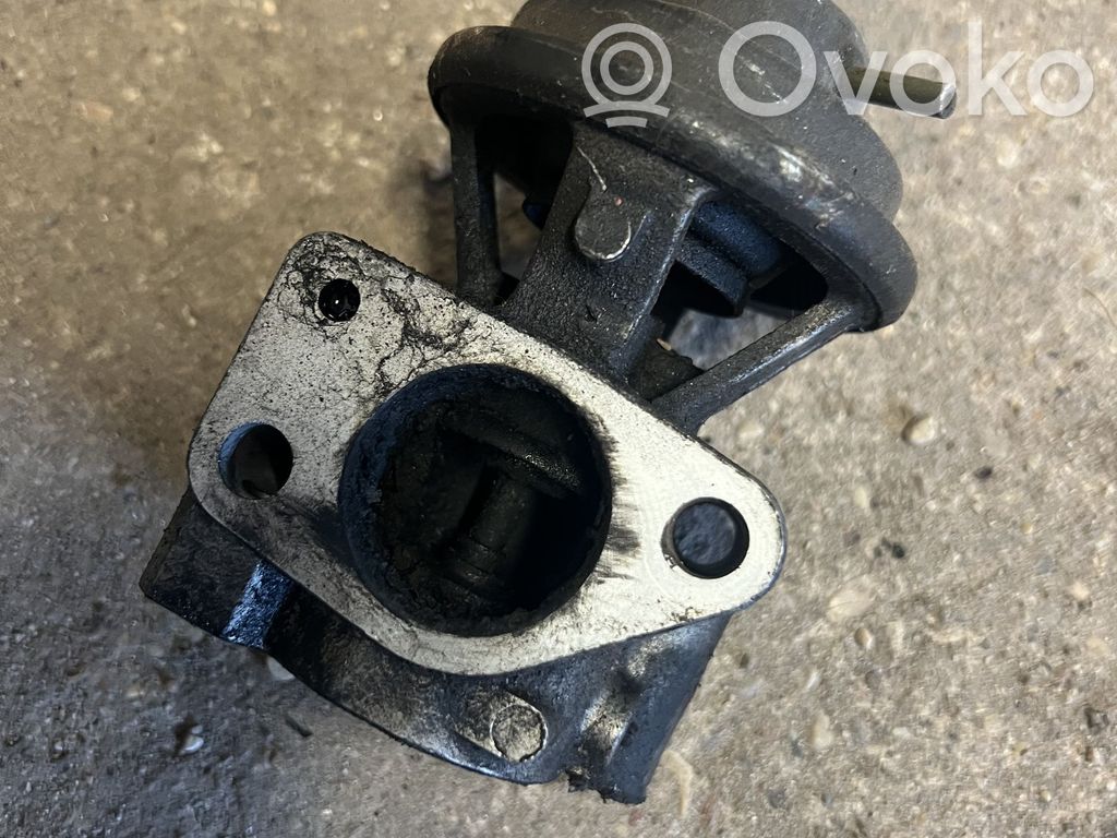 Mitsubishi Pajero EGR valve 