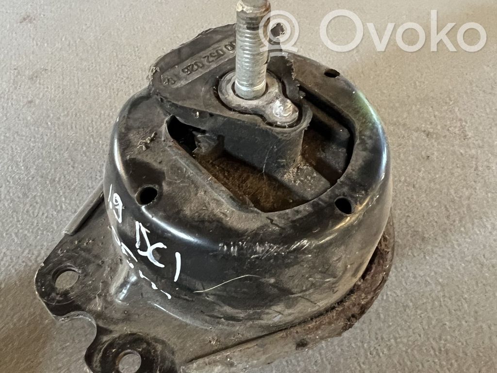Renault Laguna II Engine mount bracket 