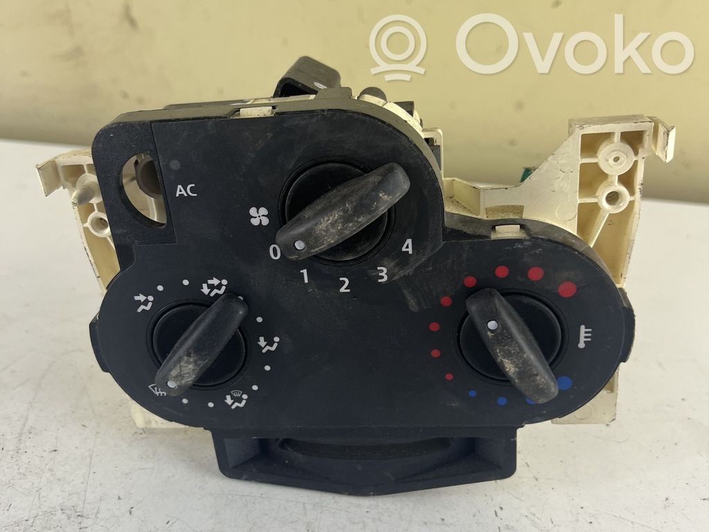 Dacia Logan I Climate control unit 