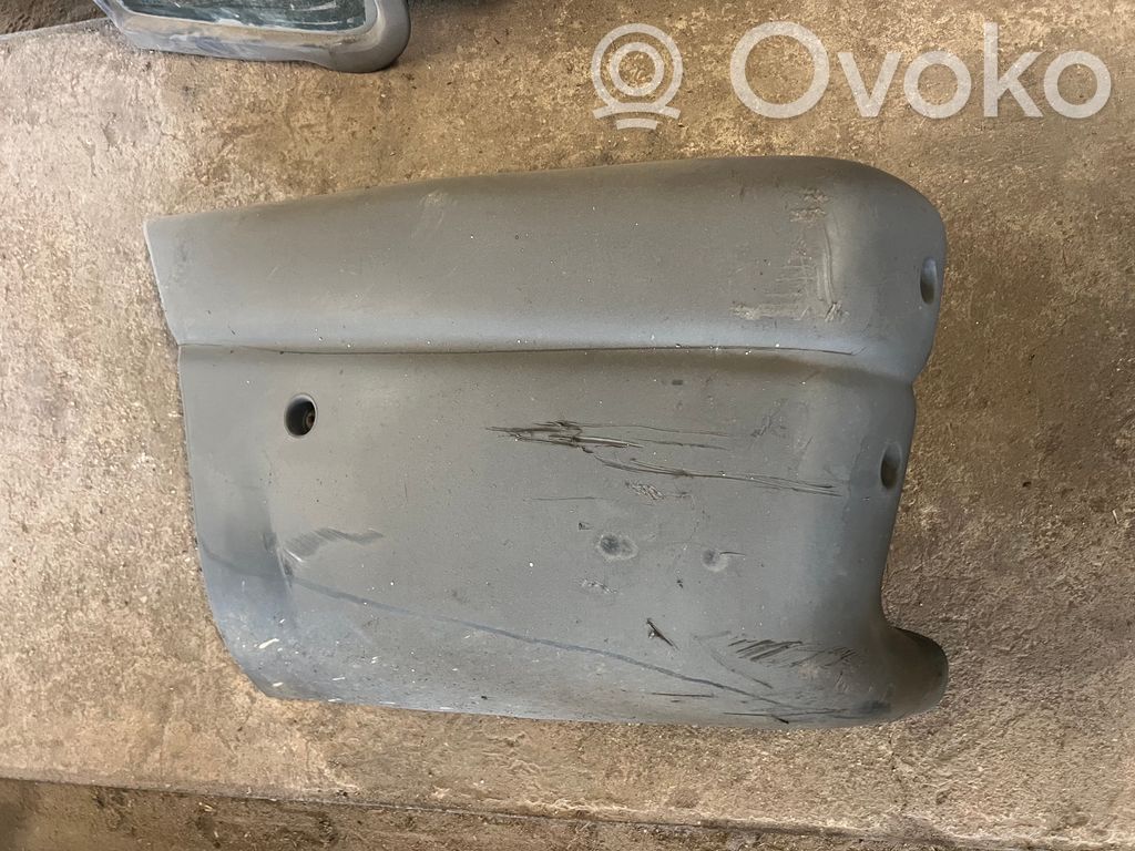 Renault Master II Aizmugurē bampera stūra daļa 