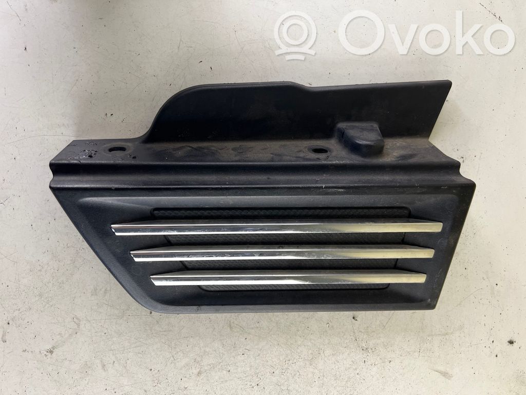 Dodge Nitro Fender grill 