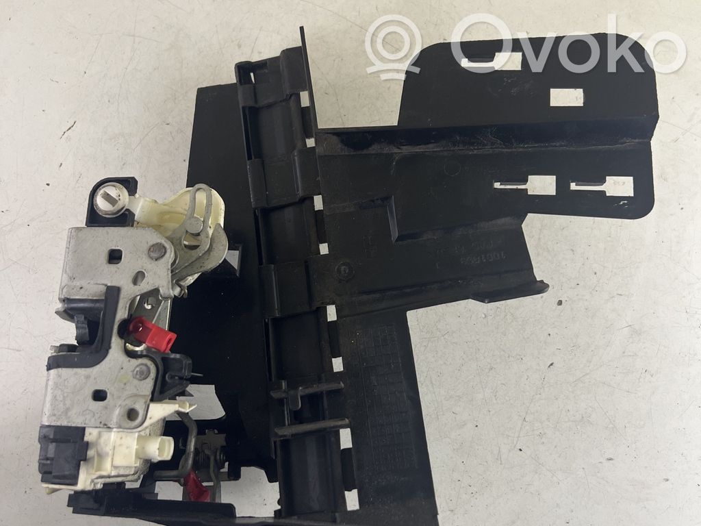 Dodge Nitro Rear door lock 