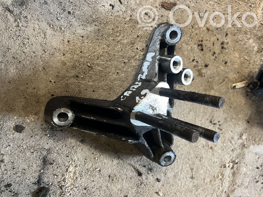Mitsubishi Carisma Engine mounting bracket 