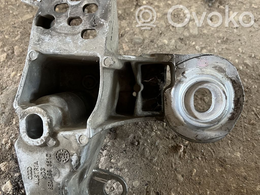 Audi A4 S4 B6 8E 8H Engine mounting bracket 