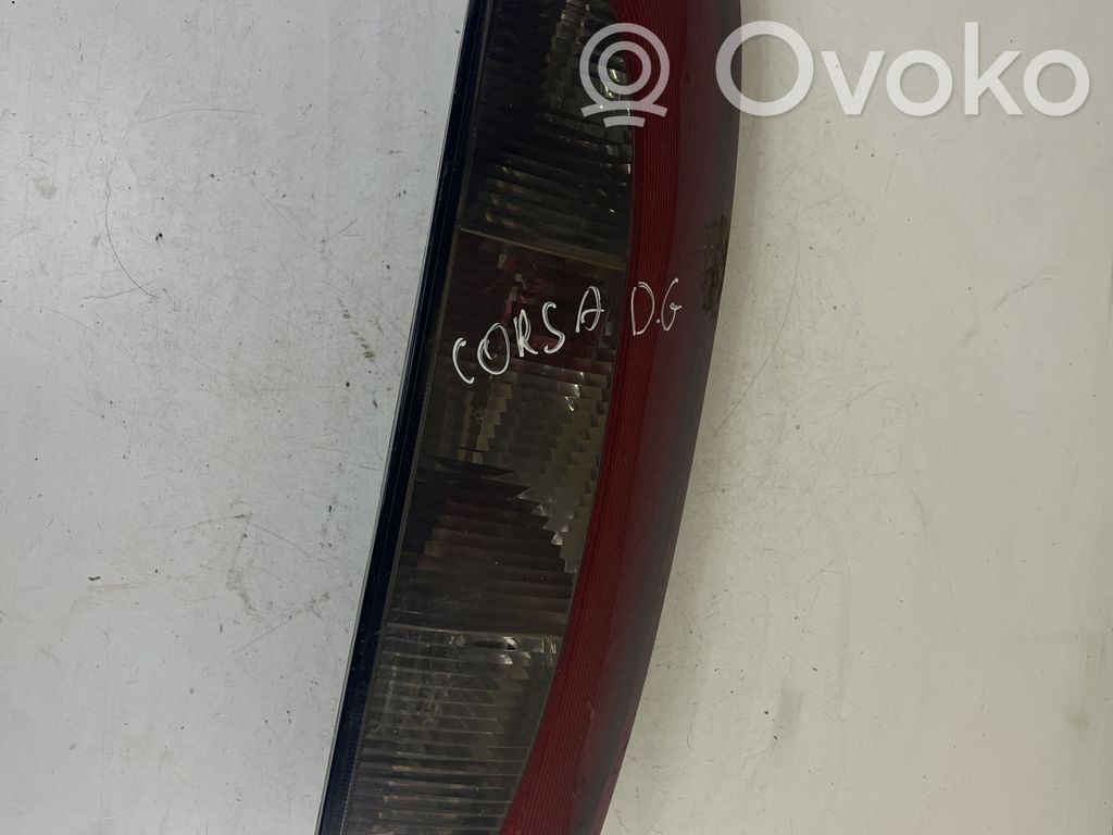 Opel Corsa C Задний фонарь в кузове 