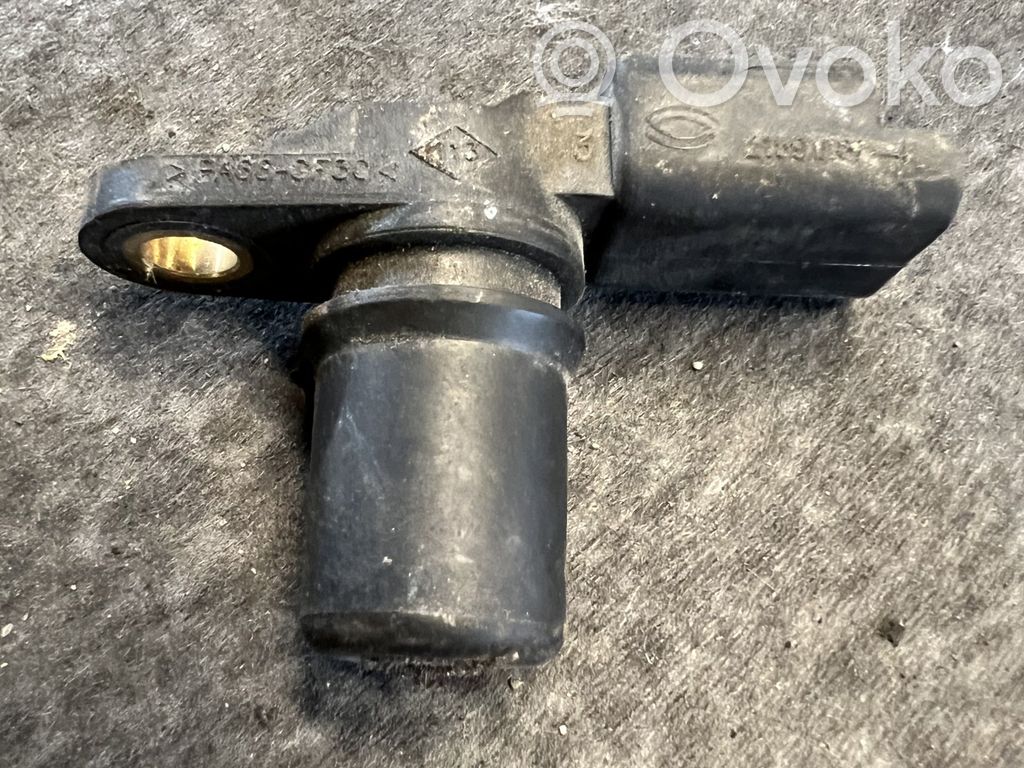 Renault Clio III Crankshaft position sensor 
