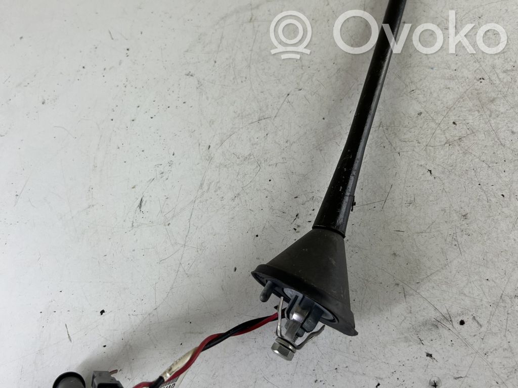 Dodge Caliber Radio antena 