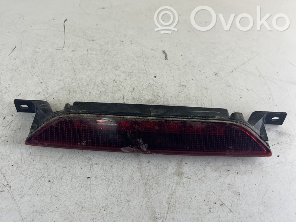 Jeep Compass Third/center stoplight 