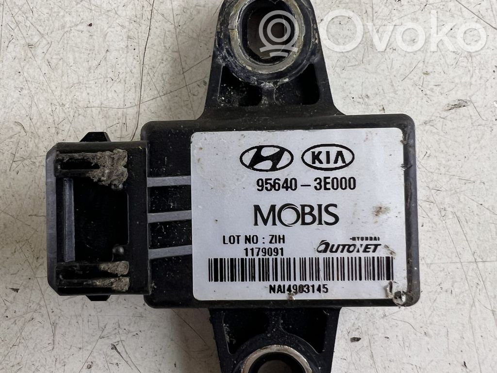 KIA Sorento ESP acceleration yaw rate sensor 