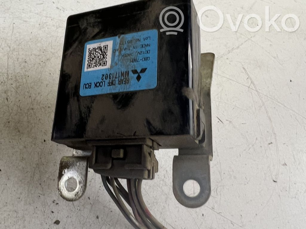 Mitsubishi L200 Other control units/modules 